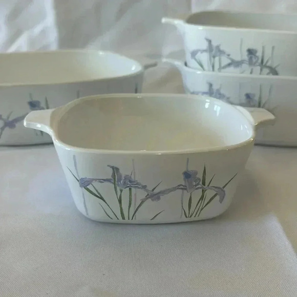 Corningware Shadow Iris Casserole Dishes Cookware - Set of 4 - Picture 2 of 10